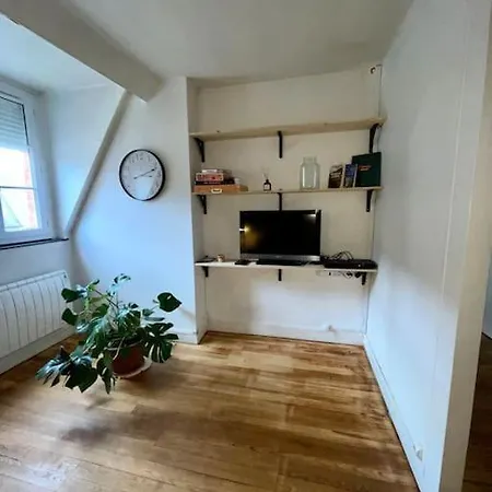 Superbe Au Coeur Du Centre Historique. Appartement *